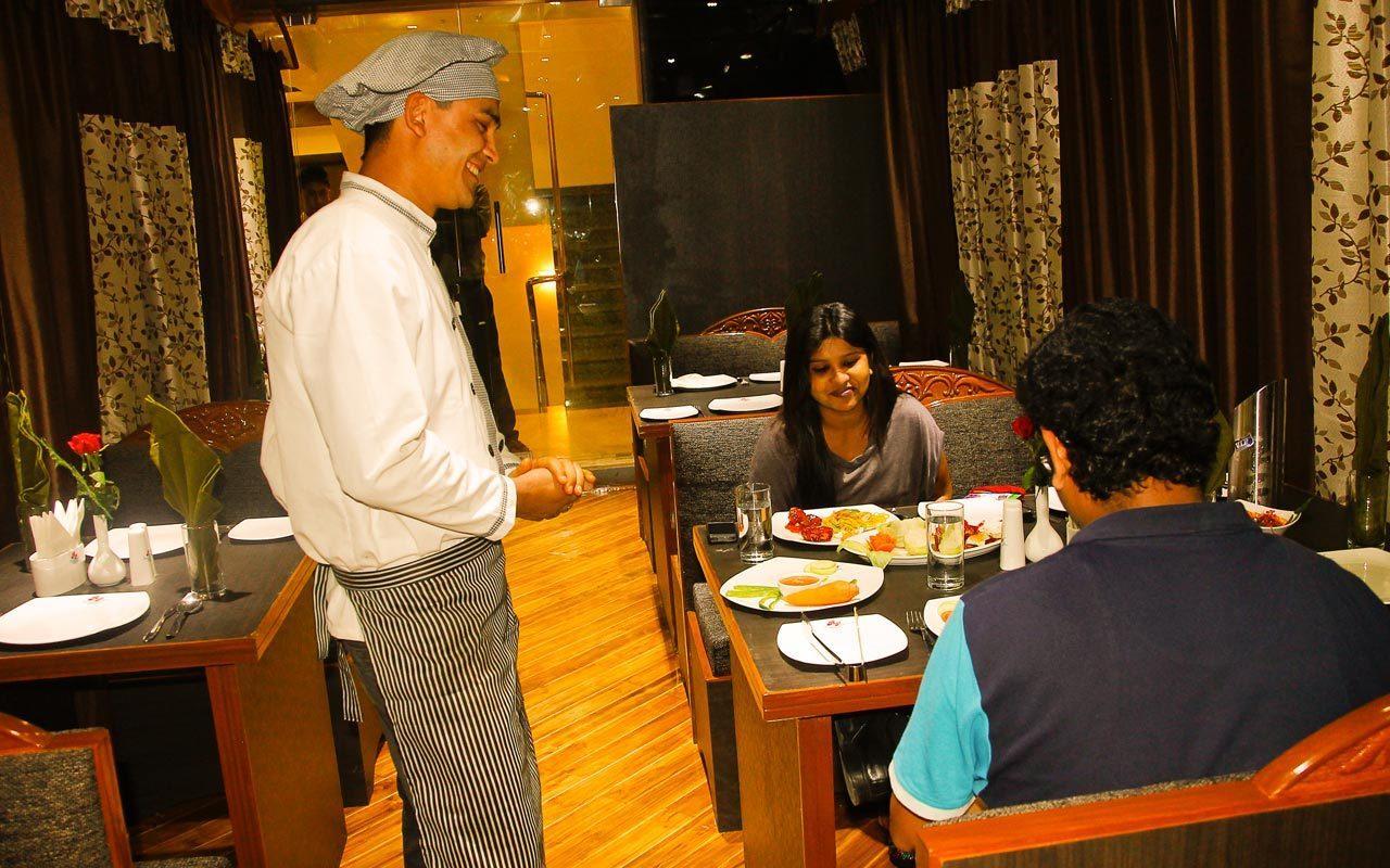 Hotel Rajashree Palace Siliguri Esterno foto